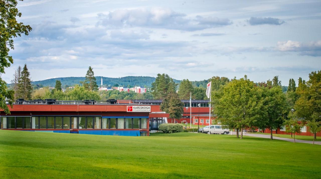 Karlskoga Folkhoegskola Vandrarhem Udden Bagian luar foto