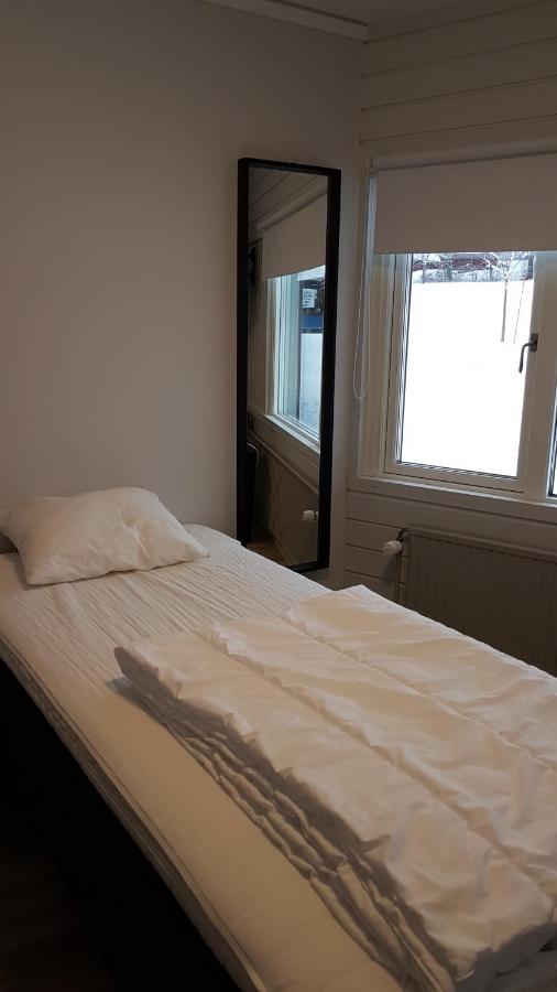 Karlskoga Folkhoegskola Vandrarhem Udden Bagian luar foto